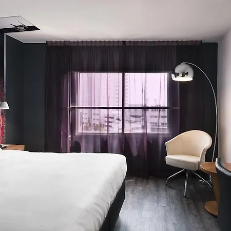 Inntel Centre 4*