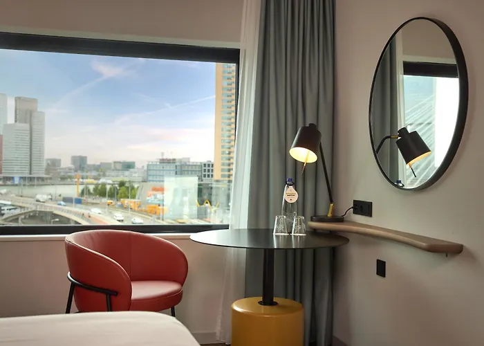 Doubletree By Hilton Centre 4*