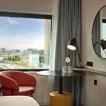 Doubletree By Hilton Centre 4*