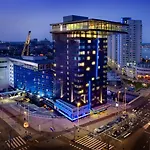 Doubletree By Hilton Centre 호텔