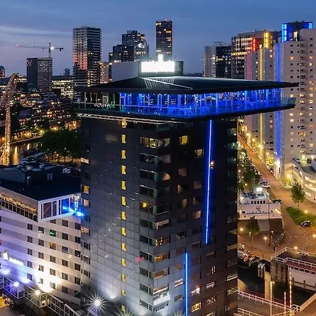 Doubletree By Hilton Centre Rotterdam