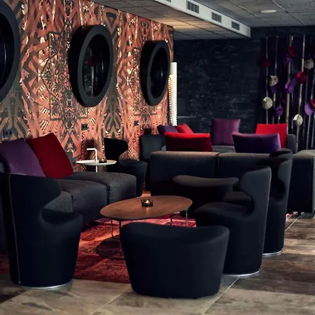 Doubletree By Hilton Centre Rotterdam
