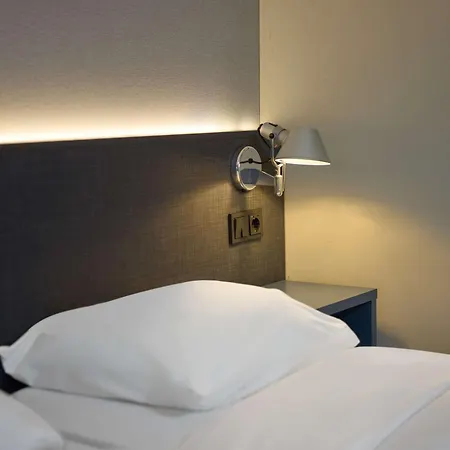 Hotel Doubletree By Hilton Centre 4*