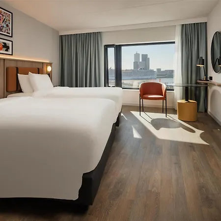 Doubletree By Hilton Centre Hotell 4*