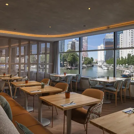 Hotel Doubletree By Hilton Centre 4*