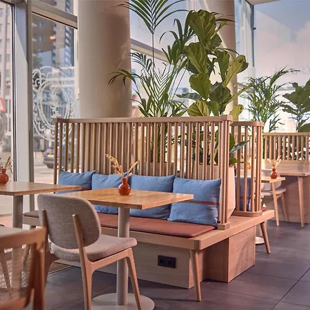 Hotel Doubletree By Hilton Centre Rotterdam