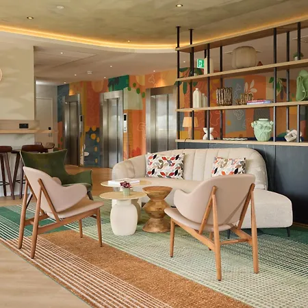 Doubletree By Hilton Centre 호텔