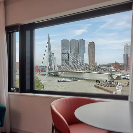 Doubletree By Hilton Centre Hotel