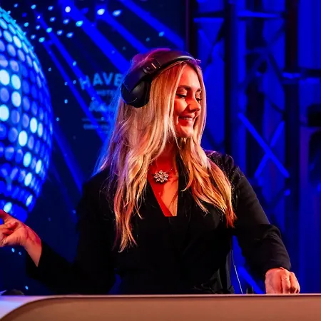 Doubletree By Hilton Centre Rotterdam