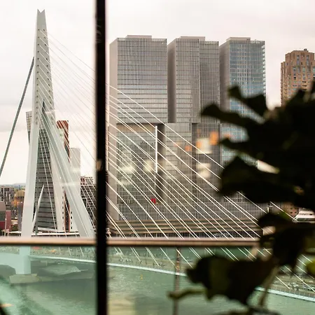 Doubletree By Hilton Centre Hotel