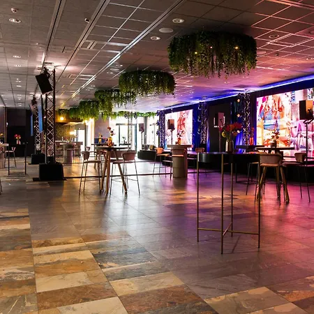 Hotel Doubletree By Hilton Centre Rotterdam