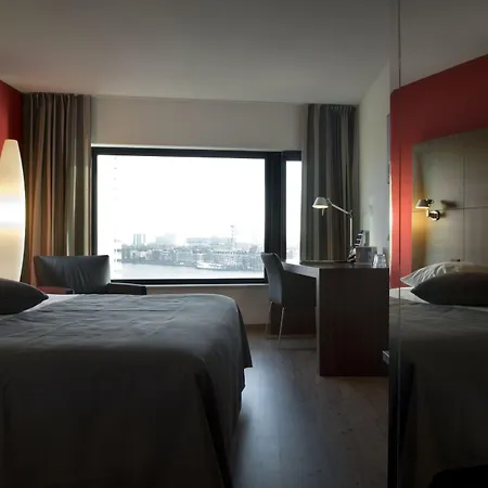 Отель Doubletree By Hilton Centre