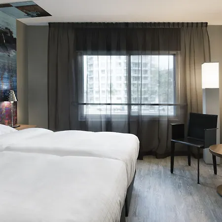 Hotel Doubletree By Hilton Centre 4*