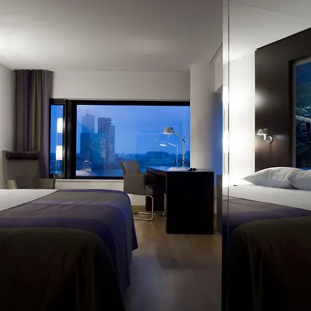 Doubletree By Hilton Centre Hotel 4*