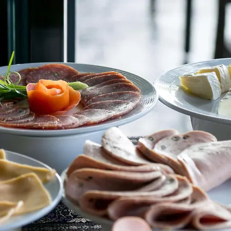 Doubletree By Hilton Centre Hotel 4*