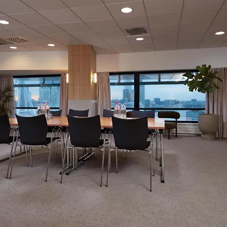 Doubletree By Hilton Centre Hotell