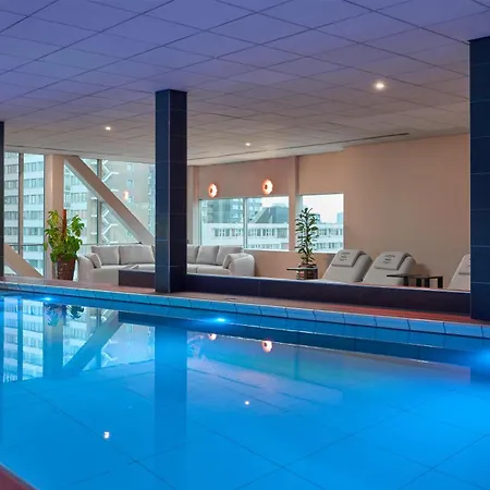 Doubletree By Hilton Centre 4*