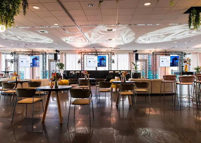 Doubletree By Hilton Centre