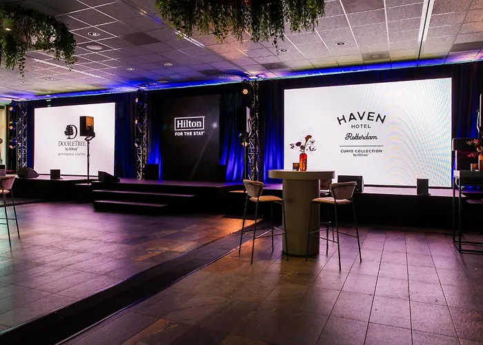 Doubletree By Hilton Centre 4*