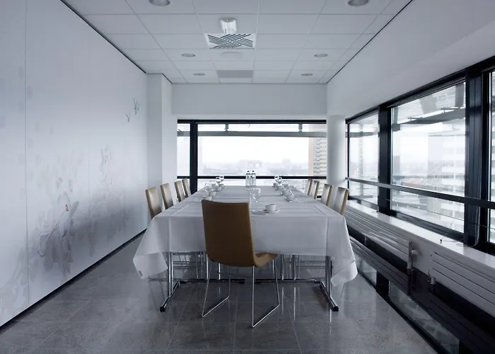 酒店 Doubletree By Hilton Centre 4*