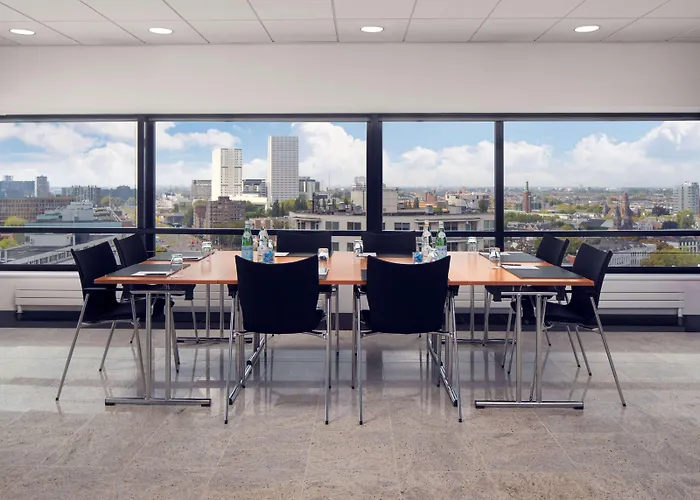 Doubletree By Hilton Centre Отель