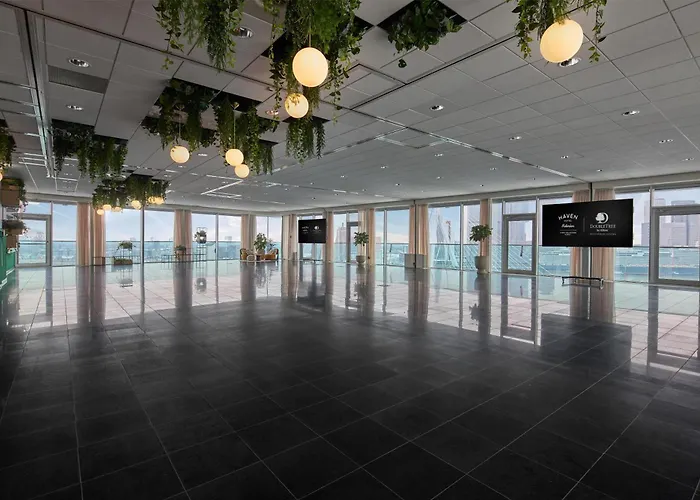 Doubletree By Hilton Centre ホテル