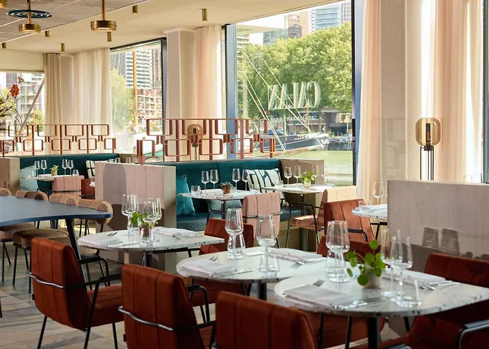 Doubletree By Hilton Centre Отель 4*